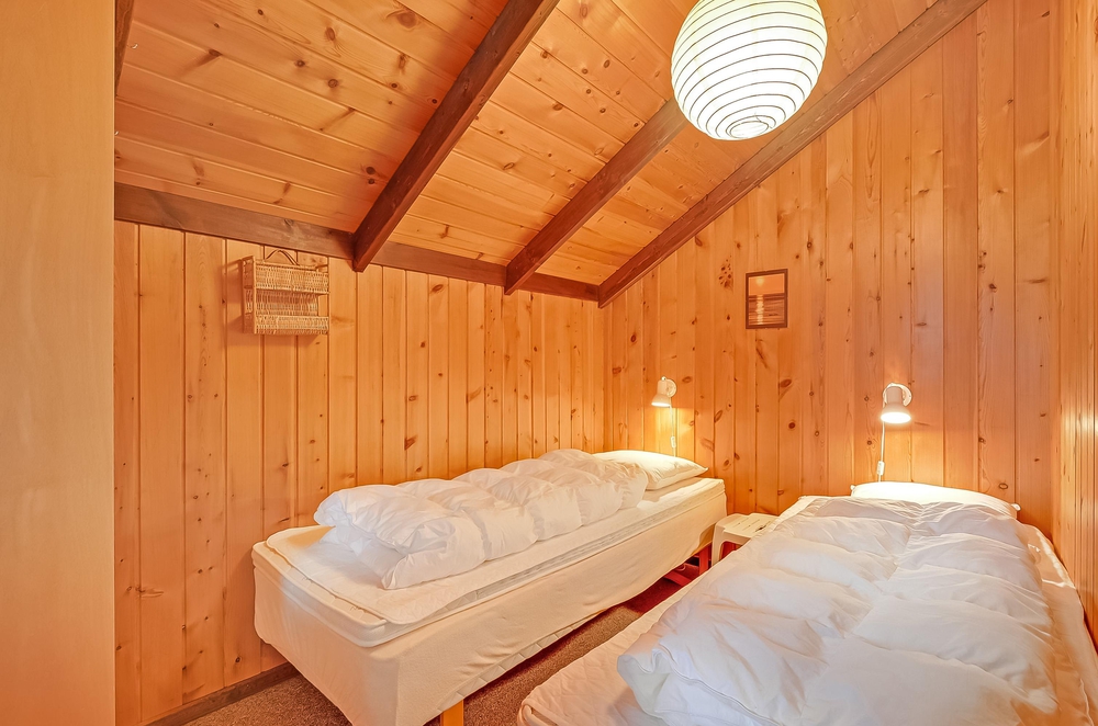 Gepflegtes Haus mit teilweise überdachter Terrasse