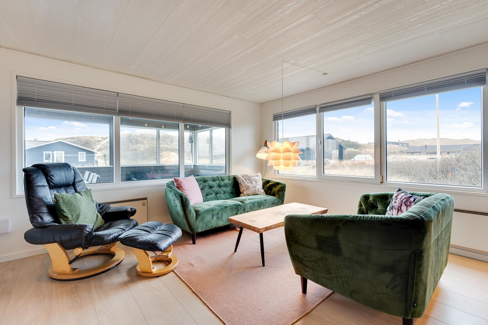 Geräumiges Ferienhaus mit Kaminofen nur 200m vom Strand