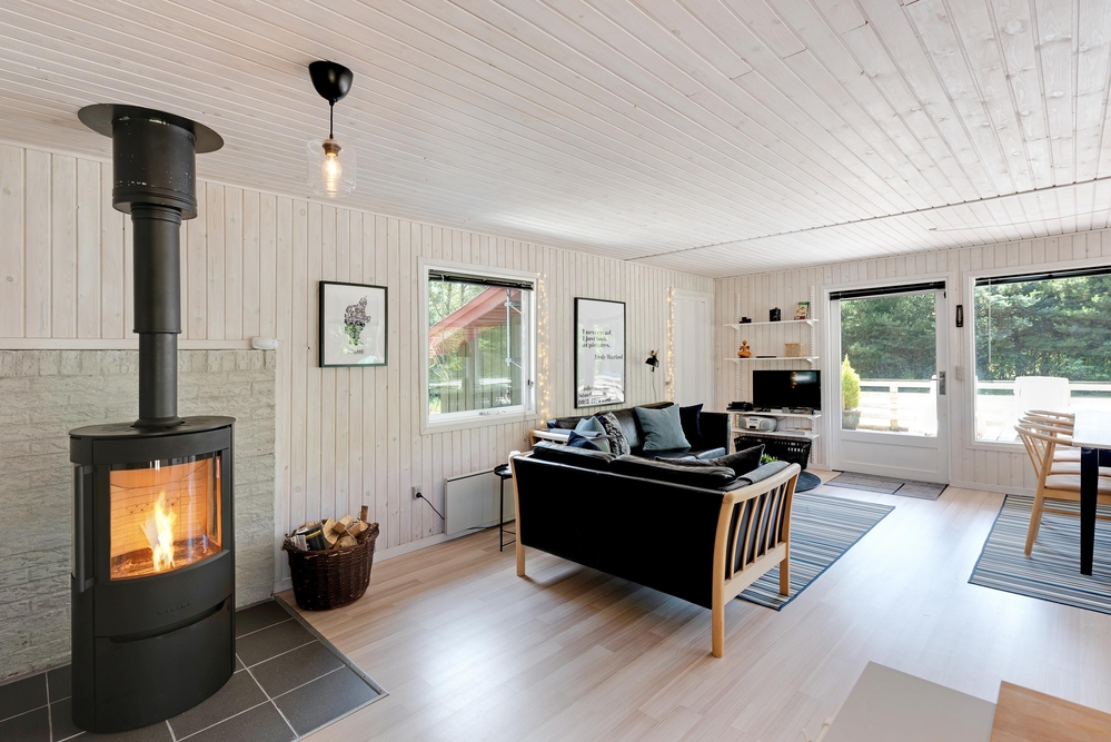 Klassisches Ferienhaus mit Kaminofen auf herrlichem Naturgrundstück