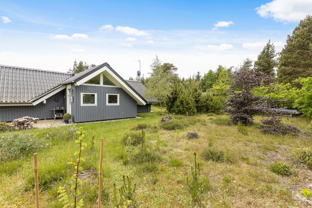 Gemütliches Ferienhaus mit Kaminofen auf einem idyllischen Naturgrundstück