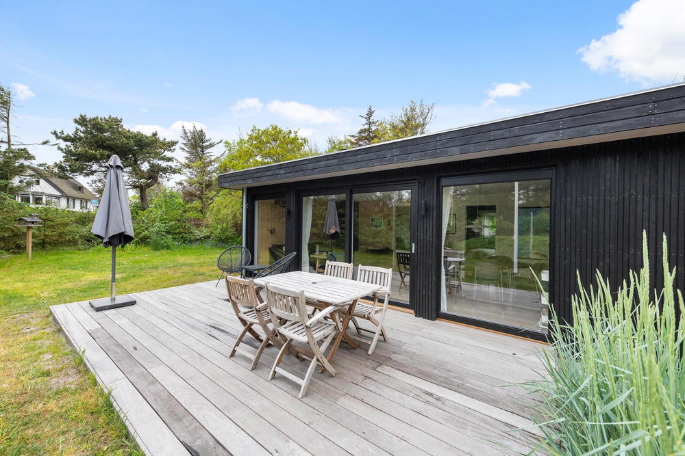 Modernes renoviertes Haus mit Sauna in geschützter Lage