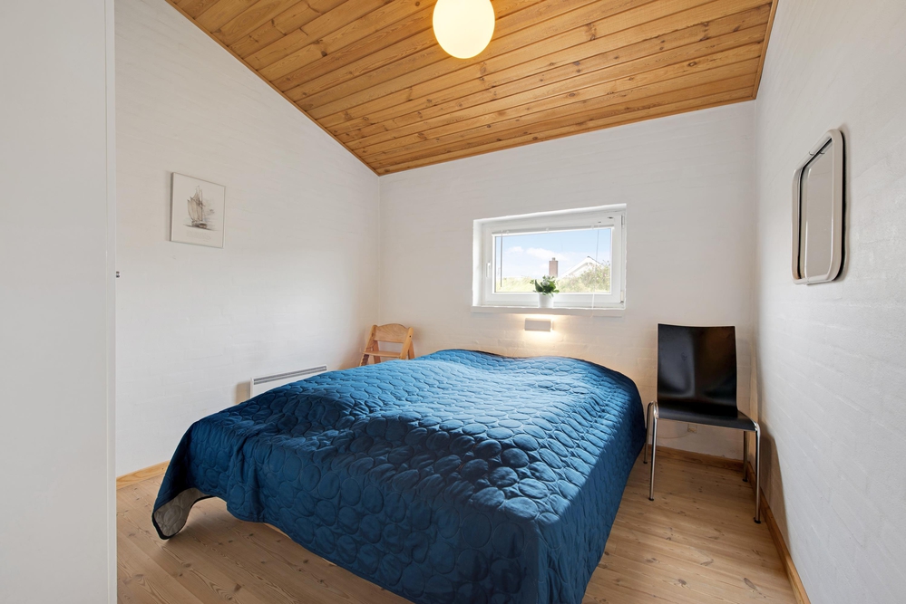 Ferienhaus auf Naturgrundstück in der Nähe vom Strand