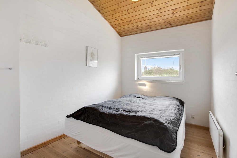 Ferienhaus auf Naturgrundstück in der Nähe vom Strand