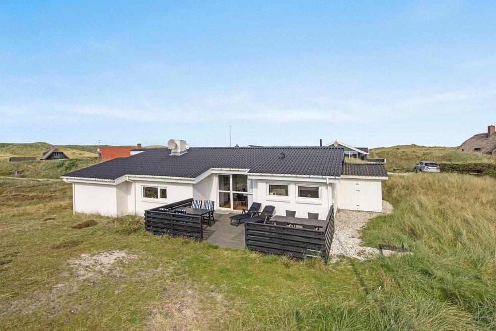 Ferienhaus auf Naturgrundstück in der Nähe vom Strand