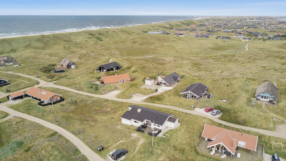 Ferienhaus auf Naturgrundstück in der Nähe vom Strand