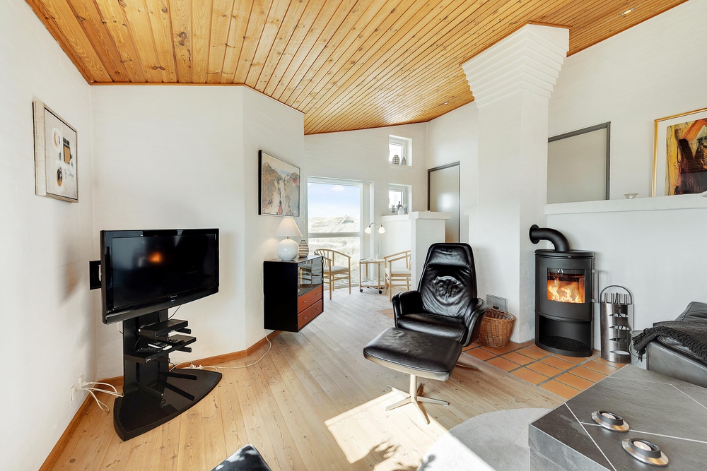 Ferienhaus auf Naturgrundstück in der Nähe vom Strand